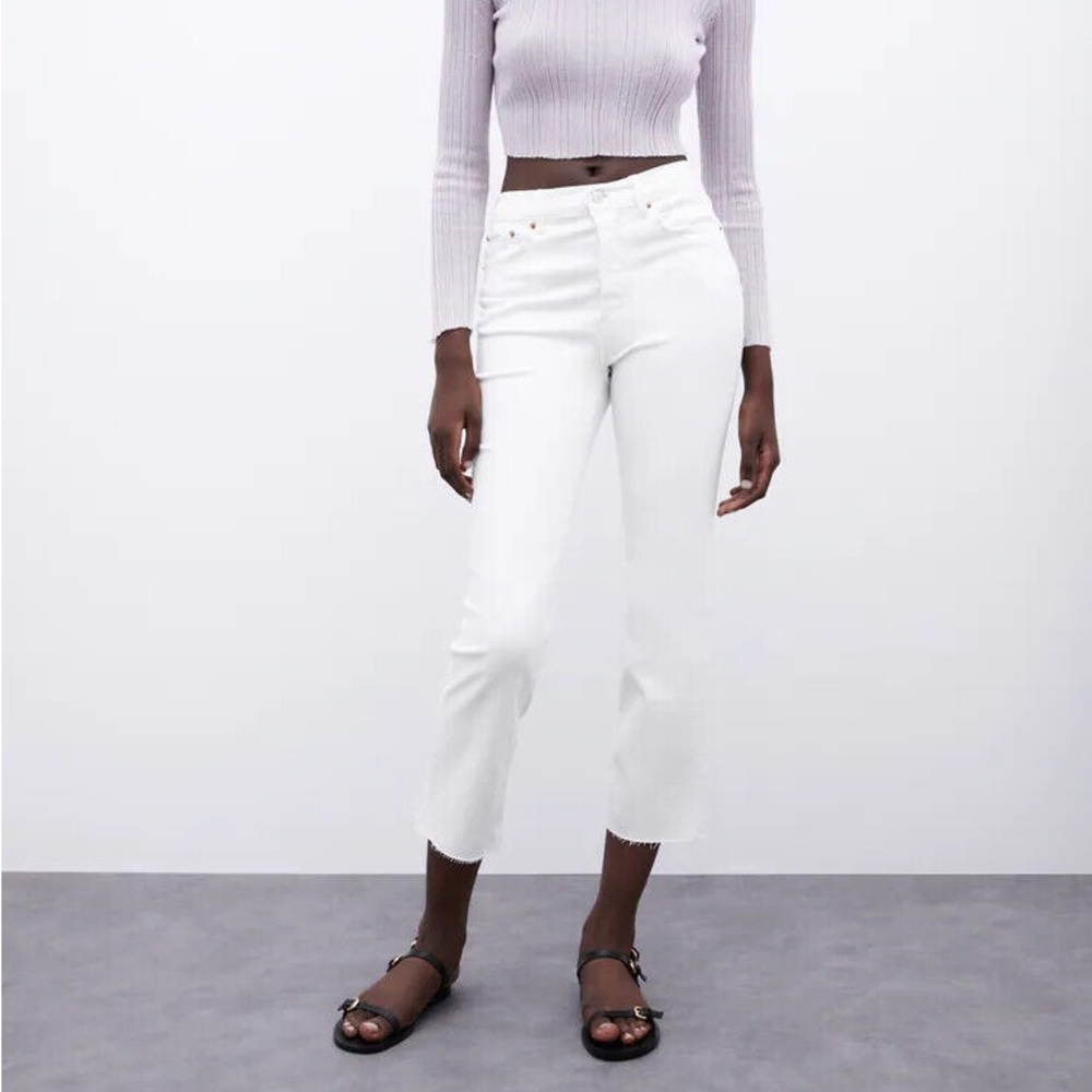 ZARA the Dreed flare white raw hem cropped jeans